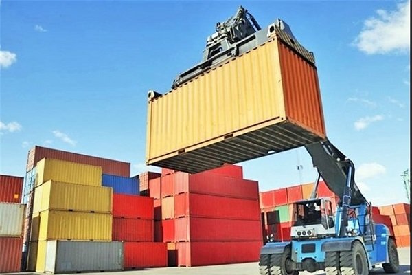 صادرات ۷۹۵ هزار تن کالا از گمرکات مازندران