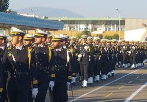 صبحگاه مشترک نیروهای مسلح به میزبانی دانشگاه نیروی دریایی امام خمینی نوشهر برگزار شد