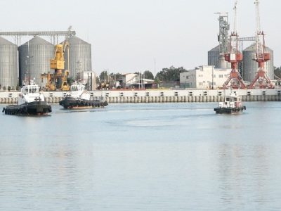 بندر امیرآباد بارانداز غلات و نهاده‌های دامی